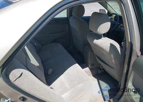 2002 Toyota Camry Le из США, поврежденный, VIN JTDBE30K520119789